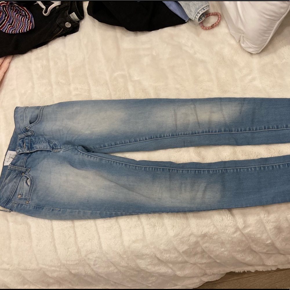 CELEBRITY PINK medium wash skinny jeans